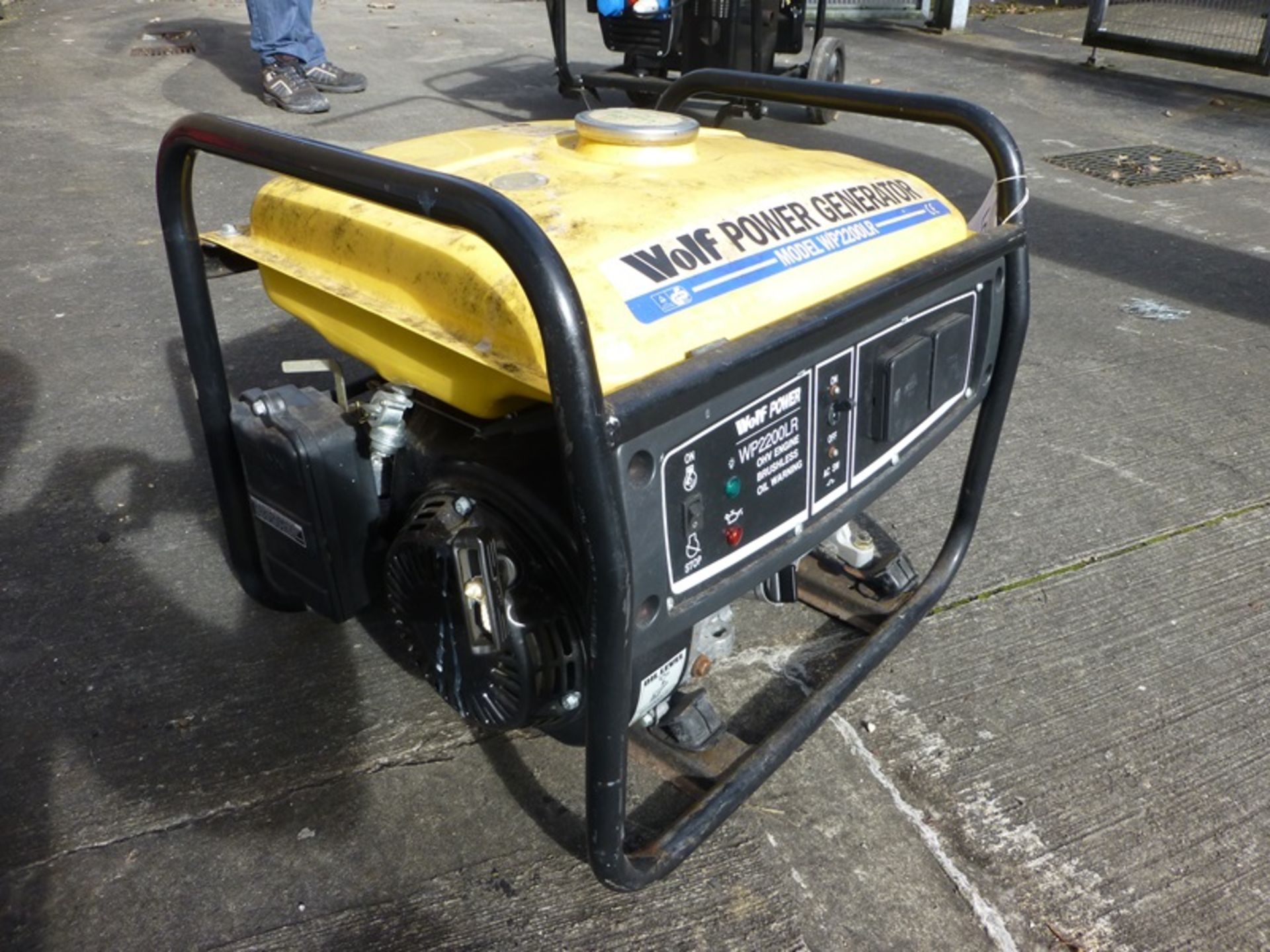 Wolf WP2200LR 2000w/50Hz cradle mounted petrol driven generator - Image 2 of 3