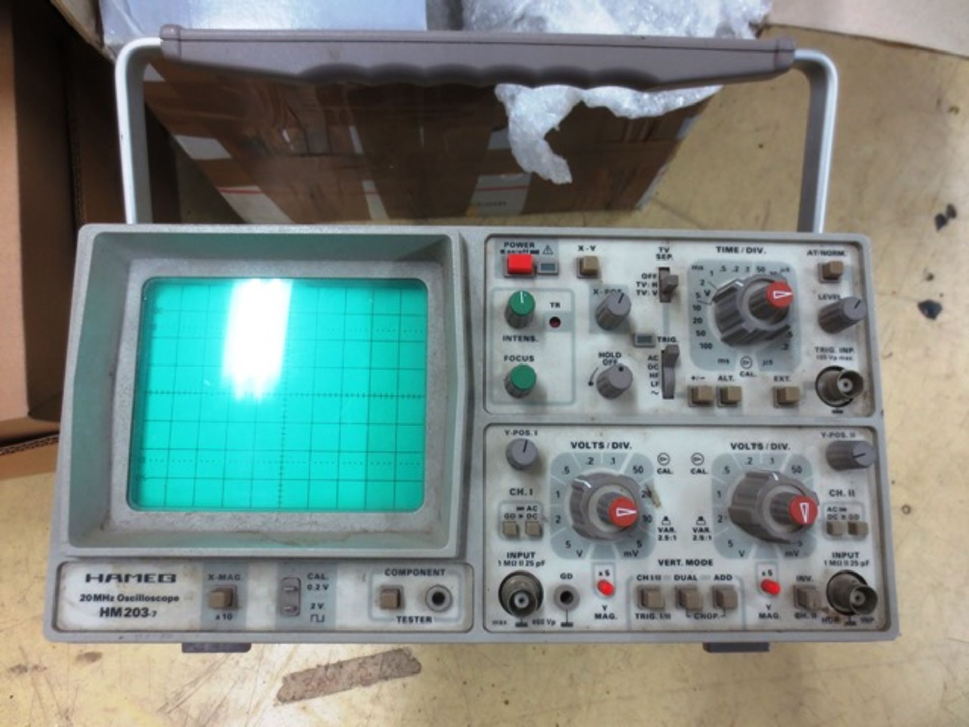 Hameg HM203-7 240MHz oscilloscope