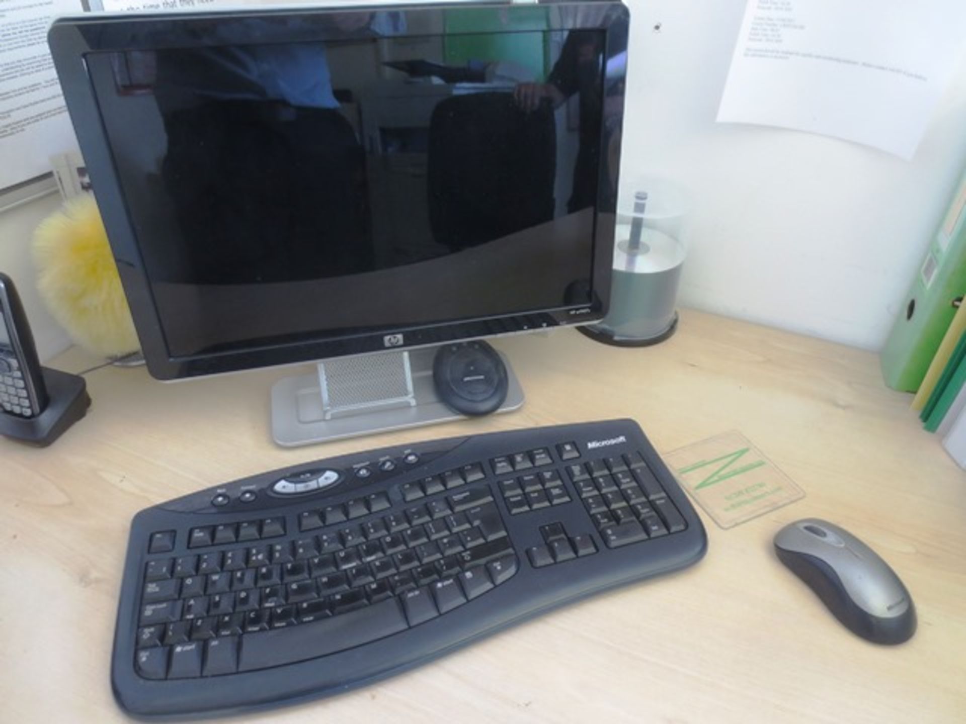 AMTEC Desktop PC, HP flat screen monitor, keyboard, mouse