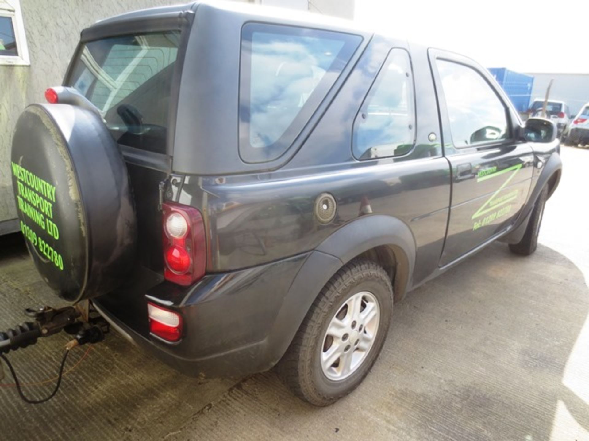 Land Rover Freelander TD4, 5 HB, 1951cc, diesel, MOT: 17/12/18, mileage: 103,500, reg no: L18 WCT - Image 5 of 10