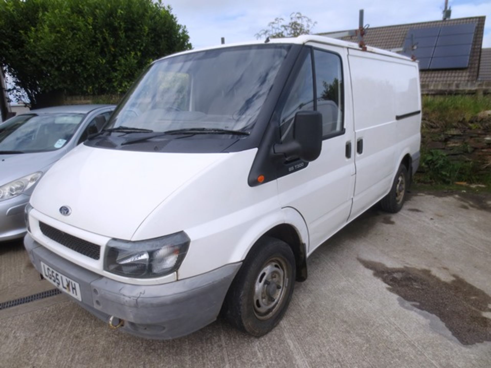 Ford Transit 300 SWB panel van, 1998cc diesel (2005), MOT: 30/11/17, mileage: 89,921 (mileage - Bild 2 aus 12