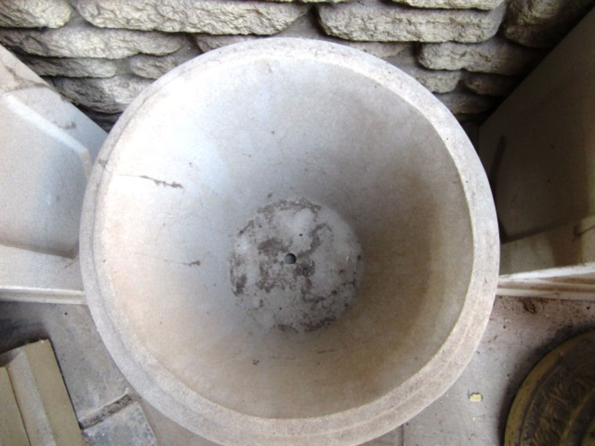 Reconstituted concrete stone decorative circular planter, approx. dimensions: height 430mm x 430mm - Image 2 of 2