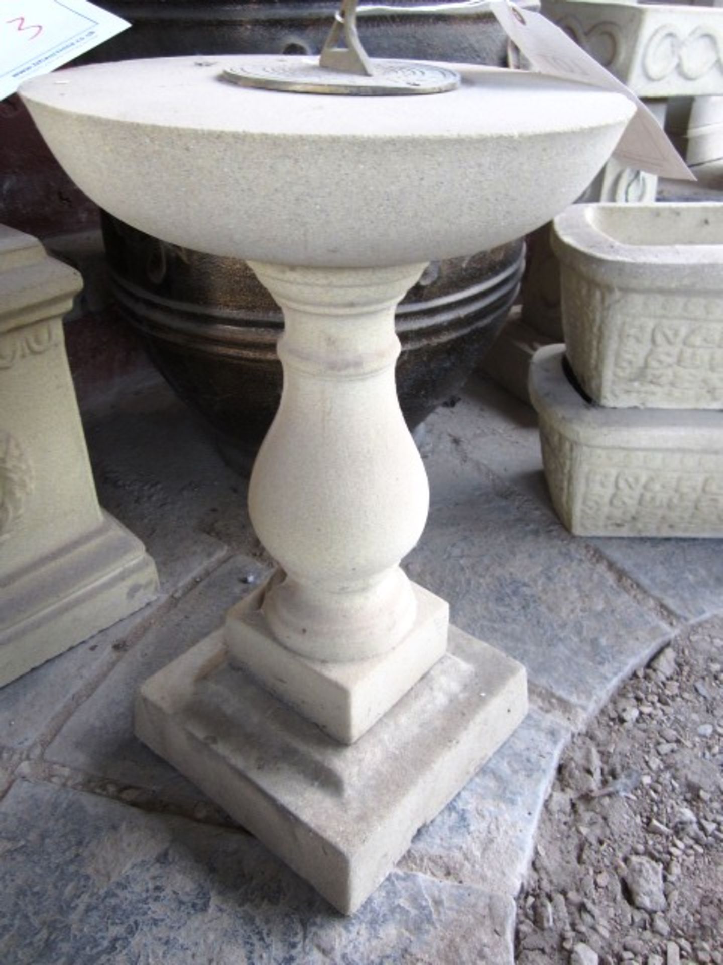 Reconstituted concrete stone 3-piece circular sundial, approx. dimensions: height 610mm x dia.