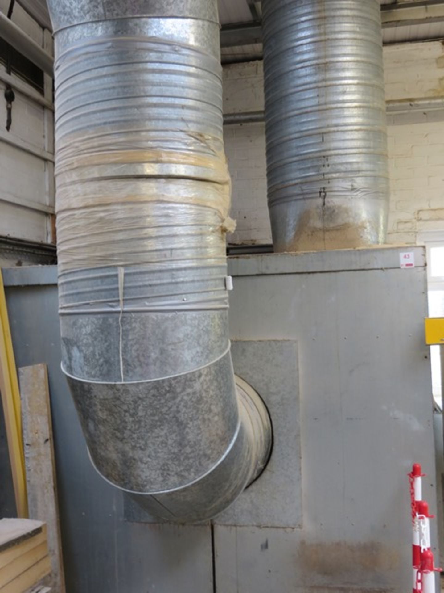 Industrial dust control extraction and particle collection system c/w ducting throughout as - Image 4 of 9