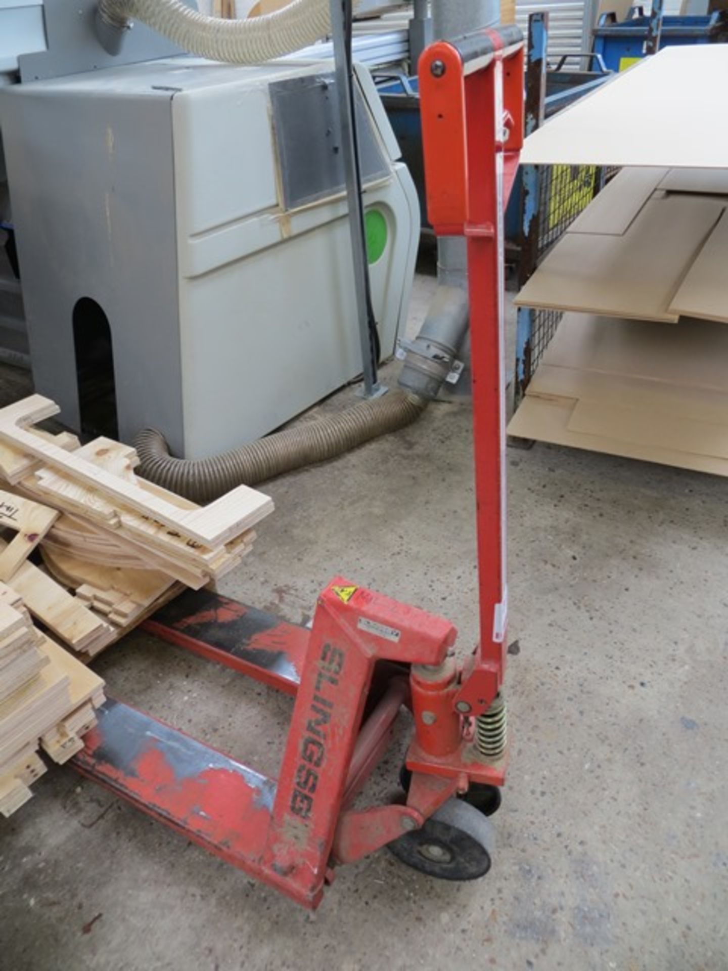 Slingsby 3000 3 ton pallet truck