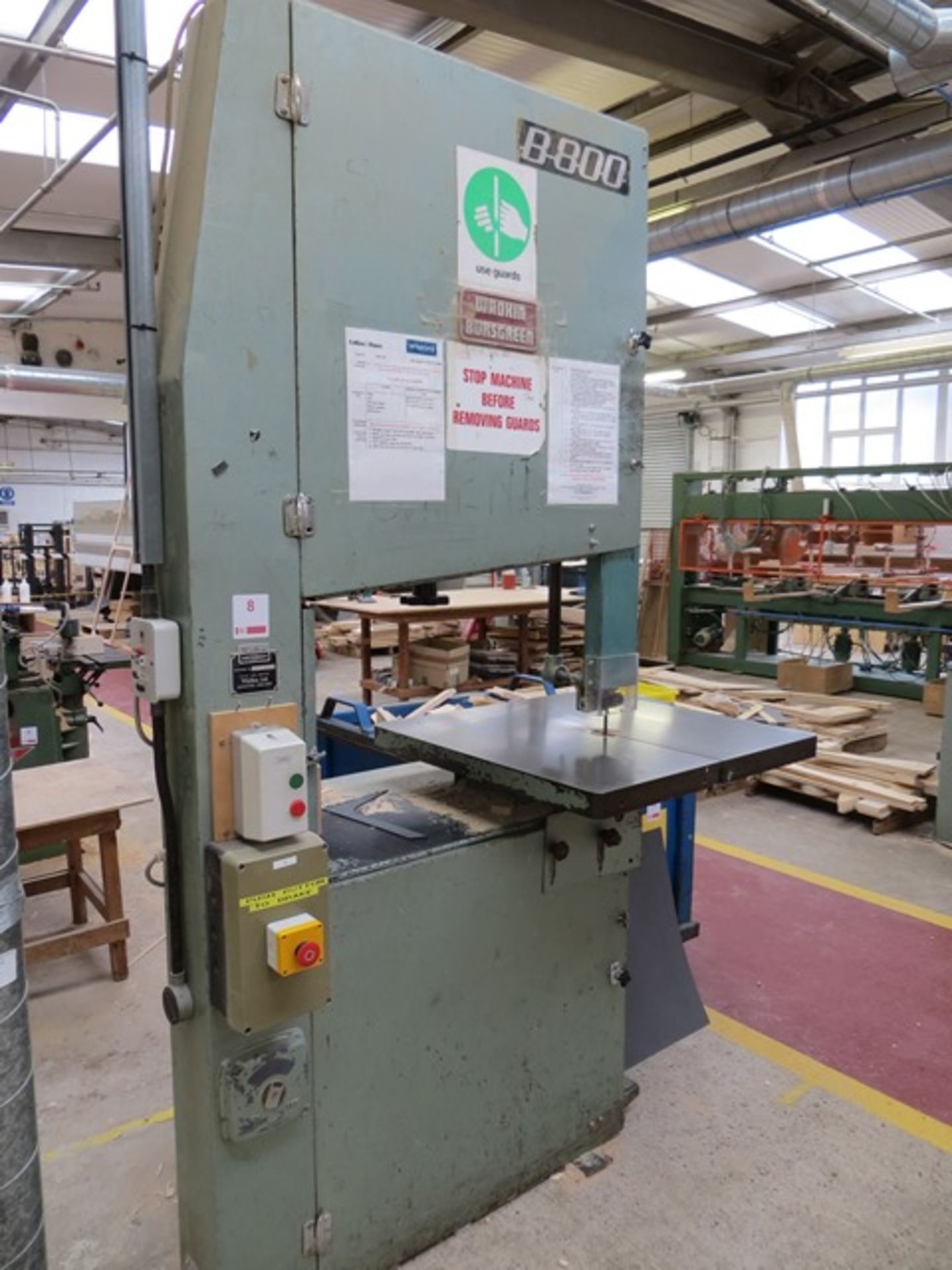 Wadkin Bursgreen B800 fixed table band saw s/n 72113. [NB: this item has no CE marking. The