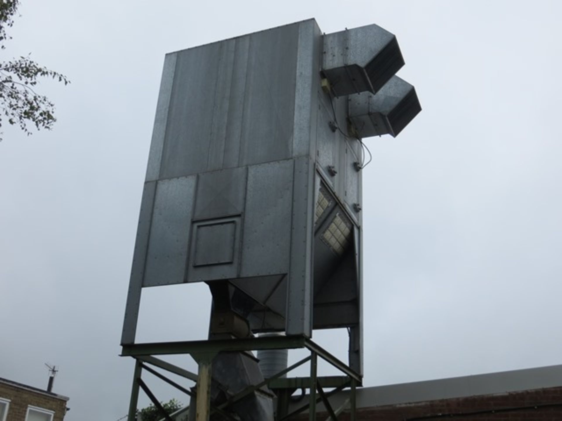 Industrial dust control extraction and particle collection system c/w ducting throughout as - Image 3 of 9