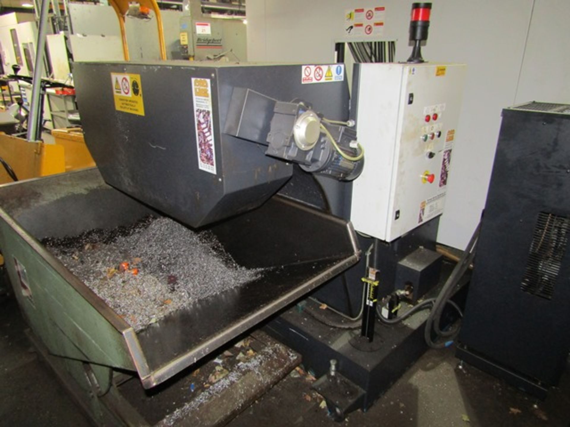 Doosan HP5100 CNC twin pallet horizontal machining centre, serial no: HP510276 (2010), Fanuc - Image 8 of 19