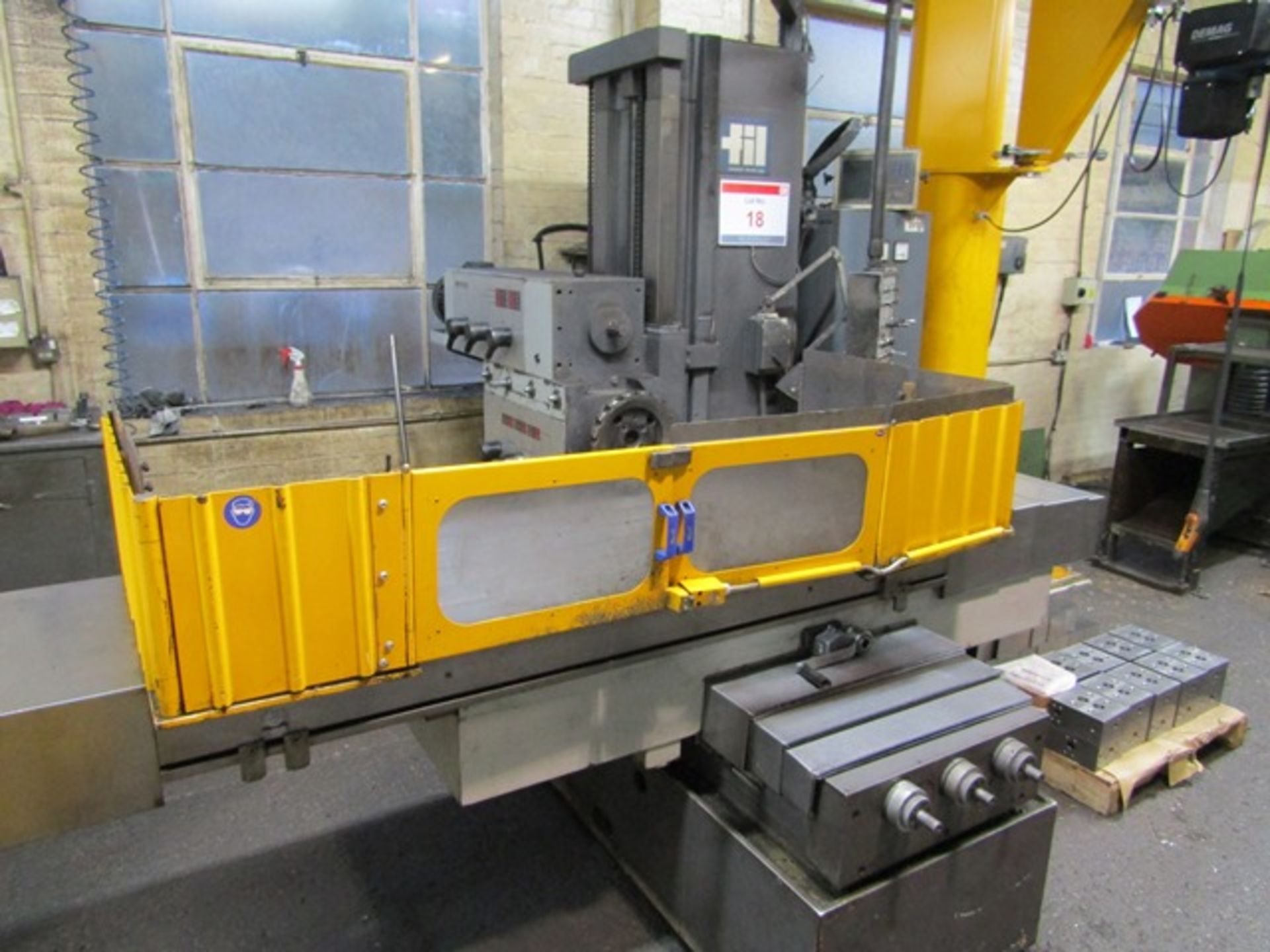 FIL FA150 bed type horizontal spindle milling machine, with power overarm vertical head drive - Image 2 of 13