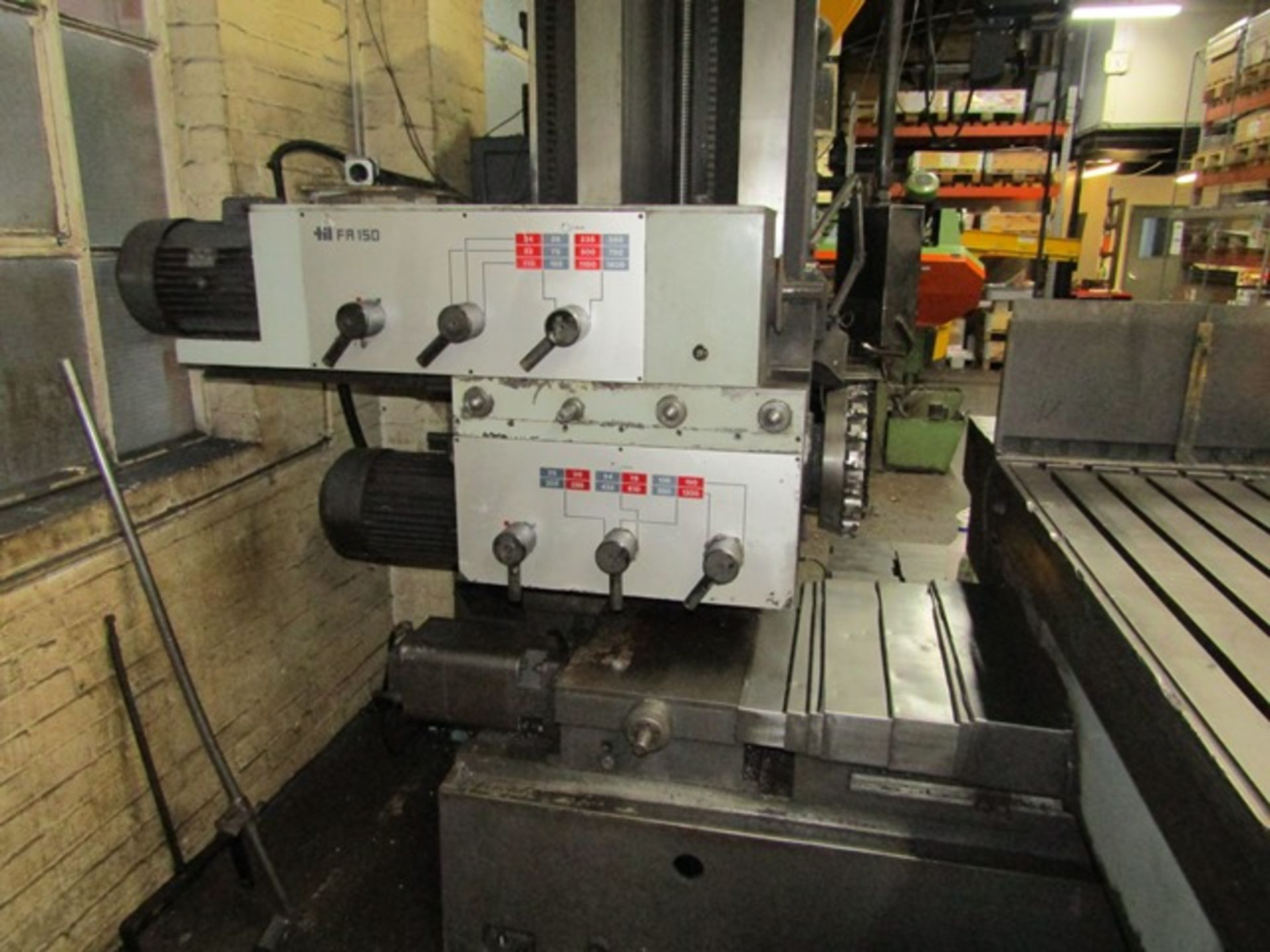 FIL FA150 bed type horizontal spindle milling machine, with power overarm vertical head drive - Image 4 of 13