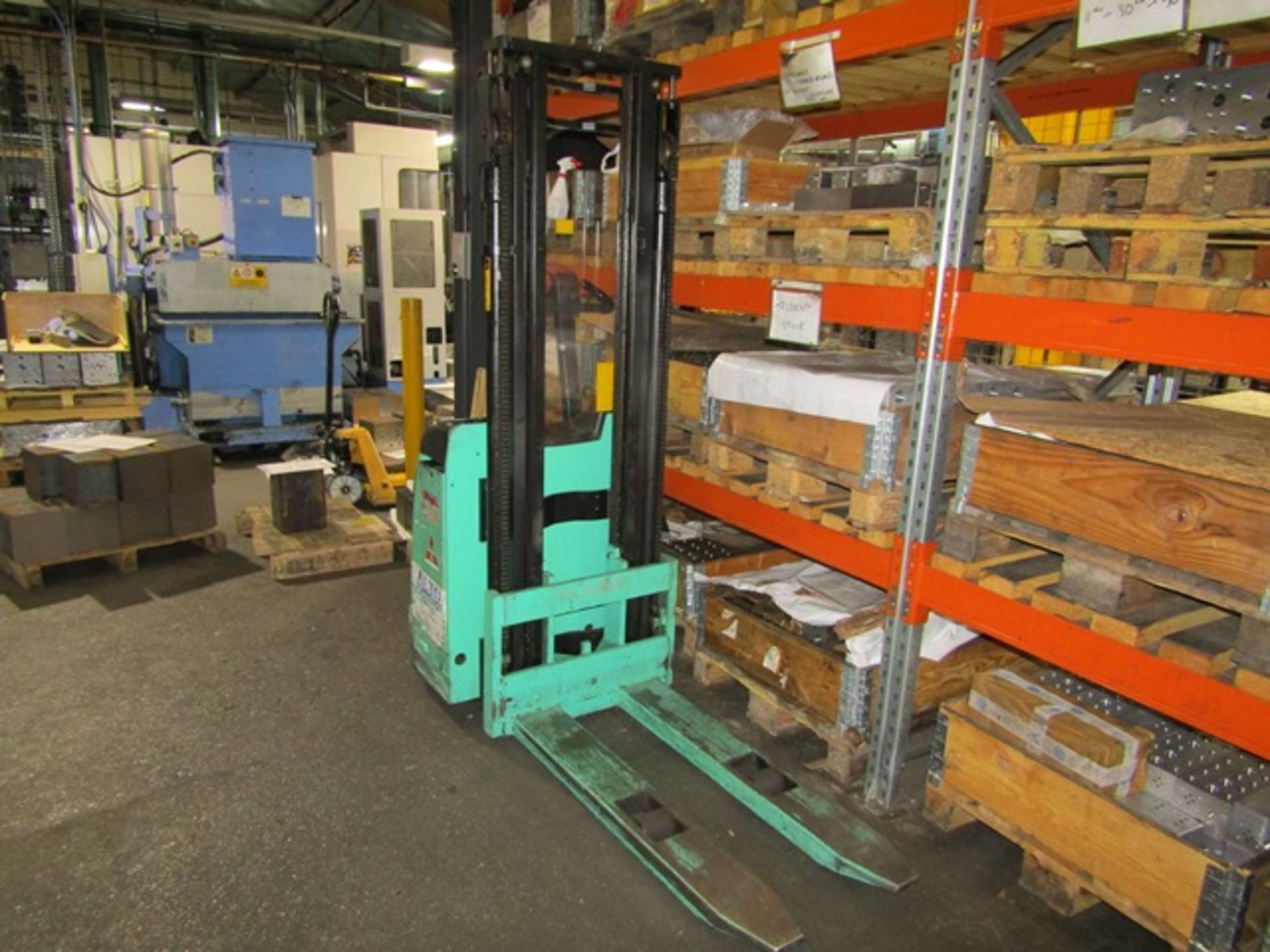 Misubishi SBP12K pedestrian battery operated, pallet truck/forklift truck, serial no: SP1200513, max - Image 2 of 5