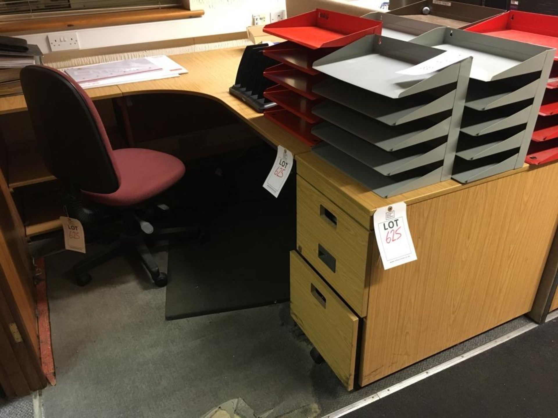 Two wood veneer desks, a desk extension, two desk height 3-drawer pedestals, two red fabric - Image 3 of 3