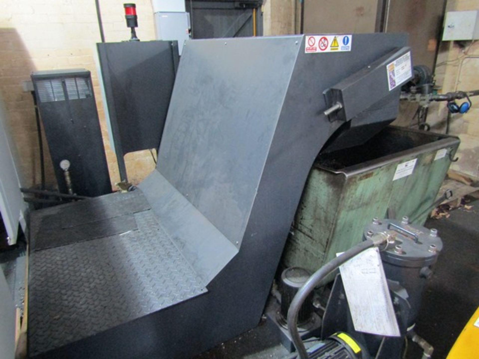 Doosan HP5100 CNC twin pallet horizontal machining centre, serial no: HP510276 (2010), Fanuc - Image 7 of 19