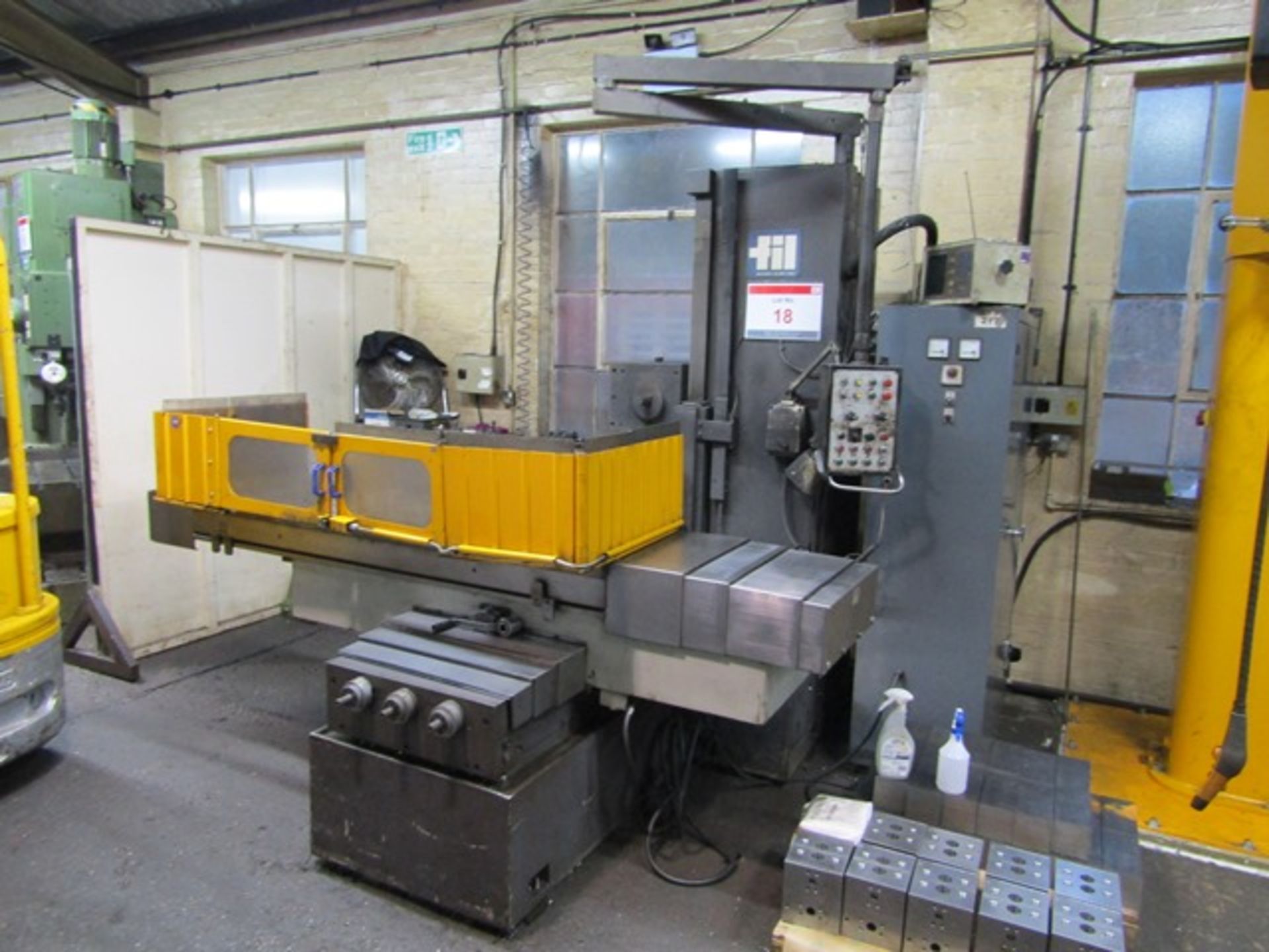 FIL FA150 bed type horizontal spindle milling machine, with power overarm vertical head drive