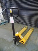 DF 2000Kg hand pallet truck, serial No 11052429 1/202, with 550mm fork width x 1150mm fork length