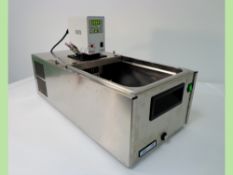 Thermo Electron Corp. HAAKE V26 Stainless Steel Open-bath Circulator with Cooling, HAAKE DC10 Thermo