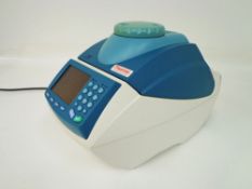 Thermo Electron Corp HBPXE02220 PX2 Thermal Cycler, S/N PX21527, R/N PCYL220 ISSUE1 Features