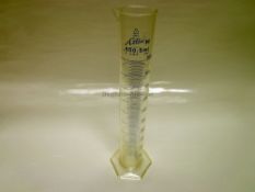 Jencons/Azlon Plastic measuring cylinder 500ml