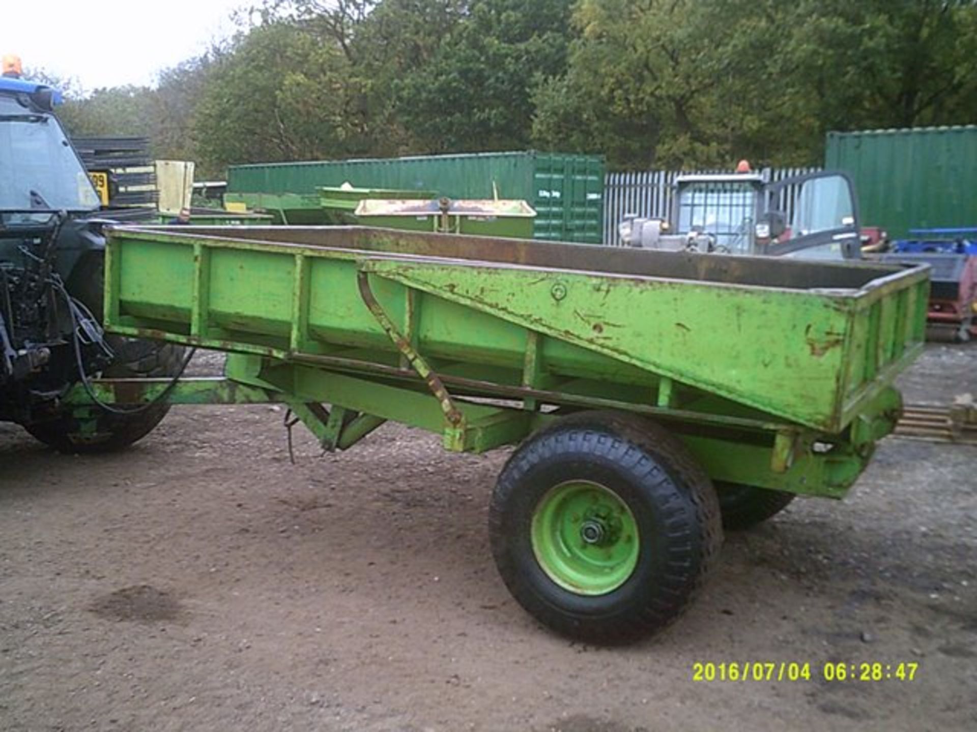 Sweeting 5 ton tipping trailer, fitted with LGP tyres and auto tailgate - Image 2 of 8