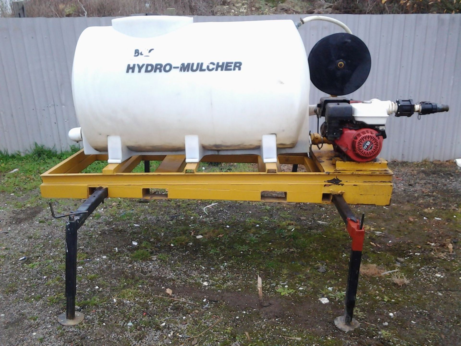 BLEC Hydro-seeder with 8hp Honda engine, 300gal tank, c/w hose and spraying nozzles for... - Image 4 of 4