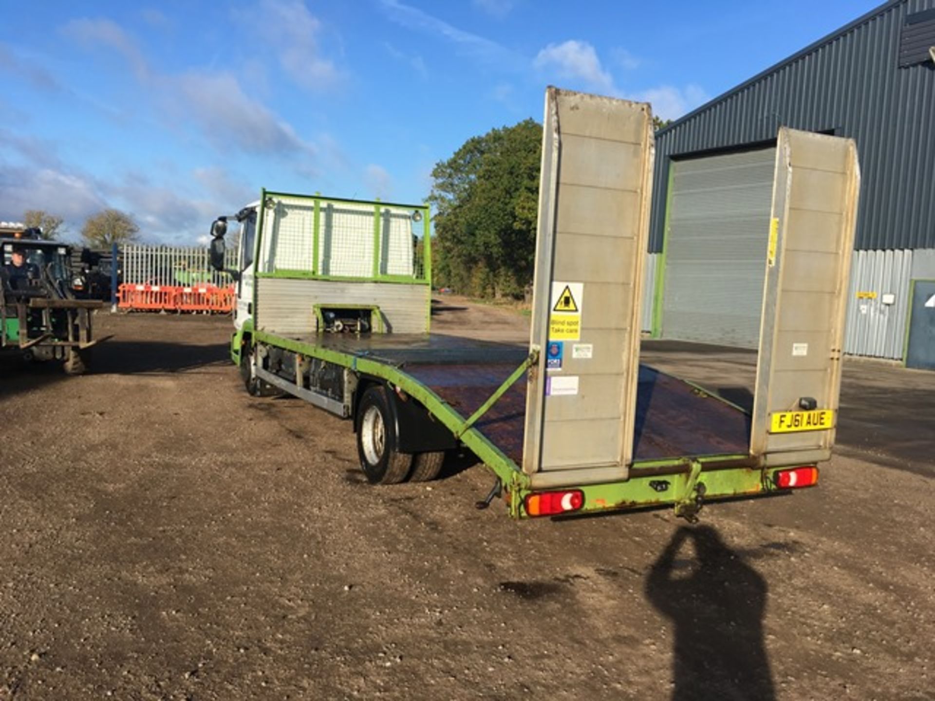 Iveco Eurocargo 75E16 EEV 7.5 ton beaver tail twin axle rigid body lorry Registration number... - Image 2 of 9