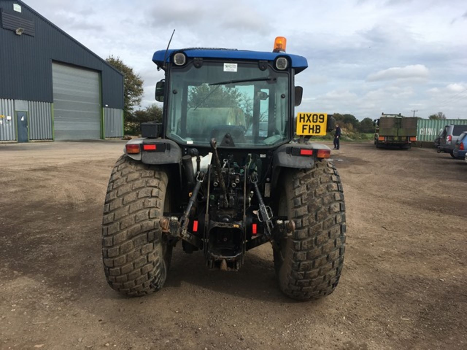 New Holland T4020 tractor fitted with grassland tyres, creep speed gear box, 2 no. exterior - Image 4 of 11