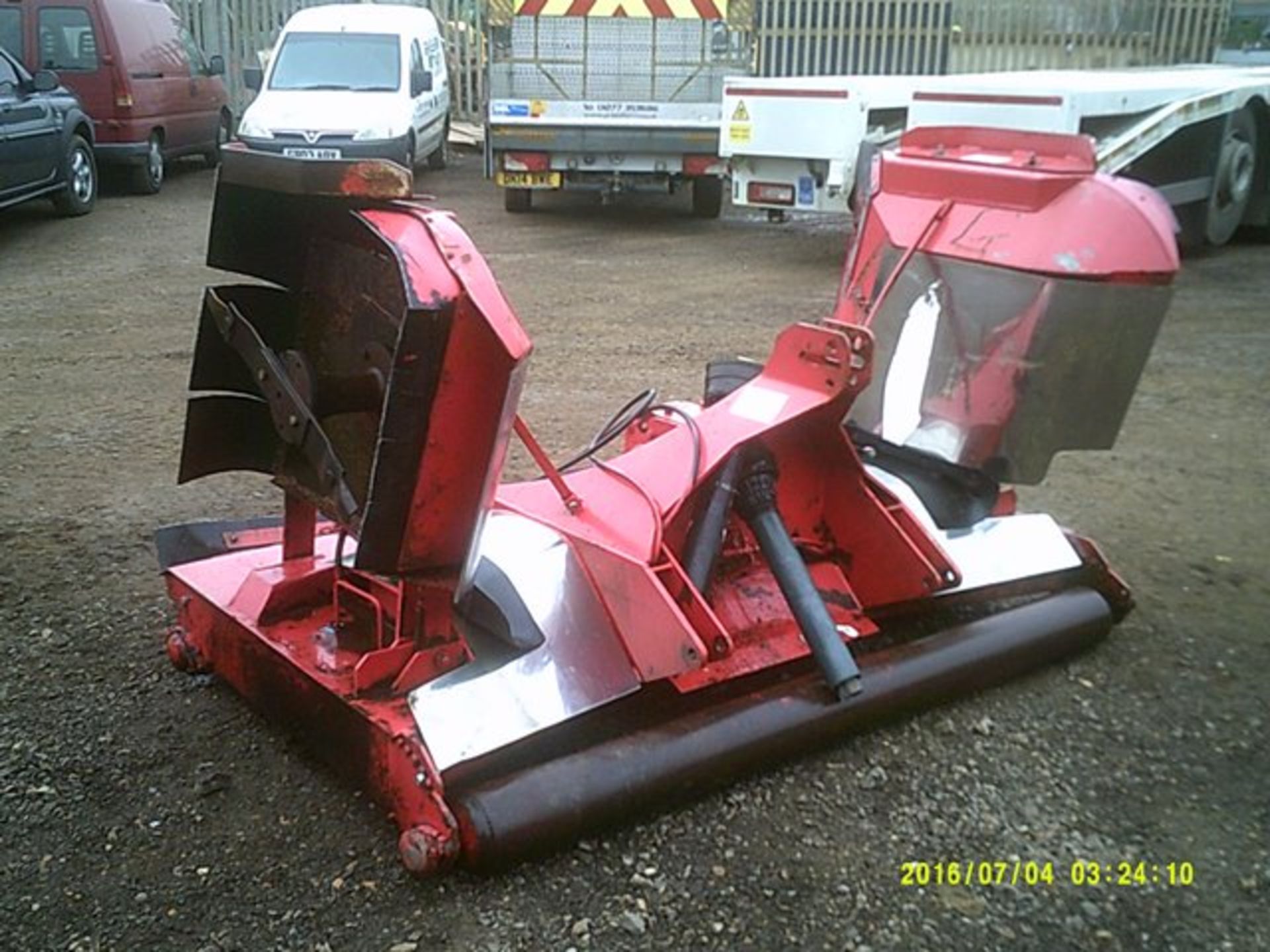 Trimax Stealth mower with folding wings, model STK340 HL10 Serial no. STK272 340 7U