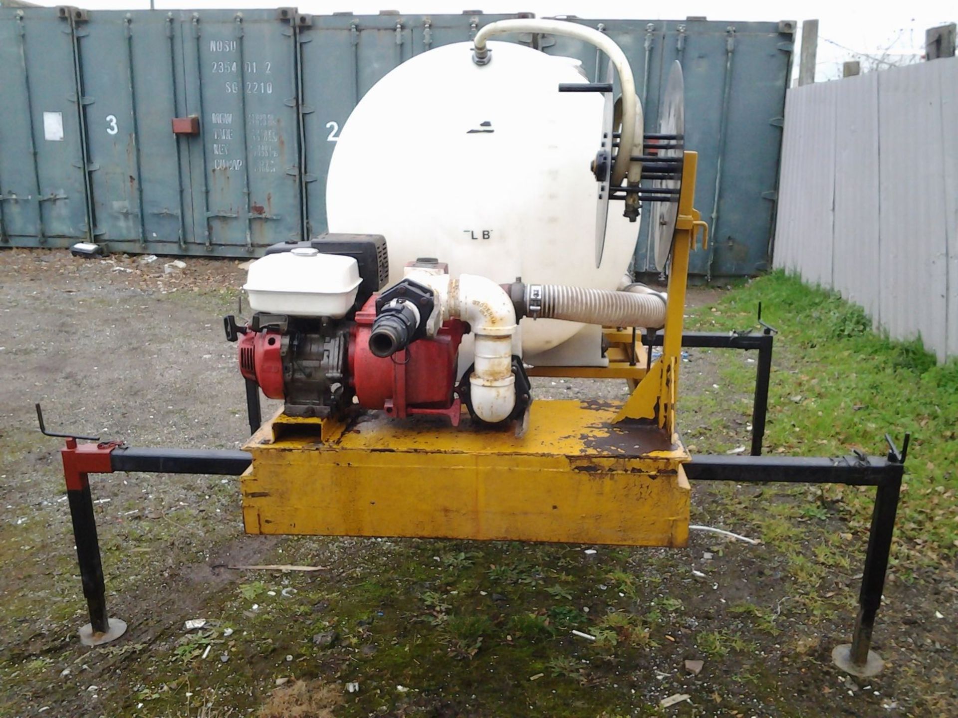 BLEC Hydro-seeder with 8hp Honda engine, 300gal tank, c/w hose and spraying nozzles for... - Image 2 of 4