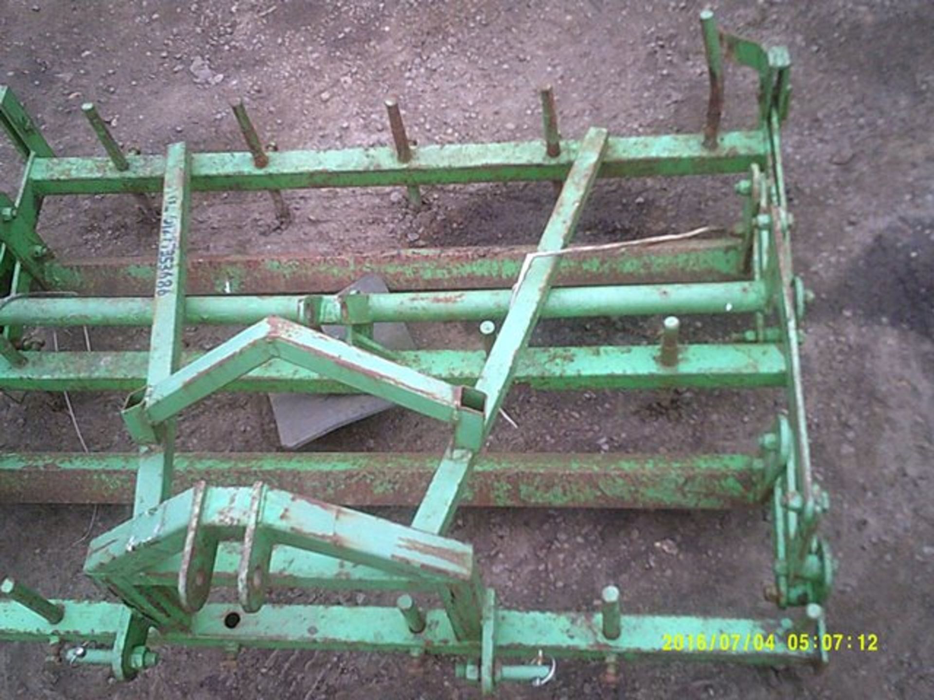 Levelling harrow, 4' approx. (missing ram - for spares/repair) - Image 2 of 4