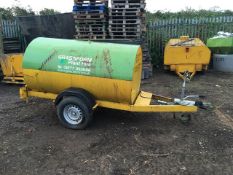Trailer Engineering 1000 litre trailed bowser hand pump