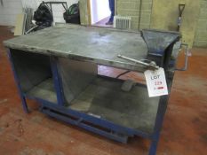Mobile steel frame mechanic bench, 1500mm length with bench vice