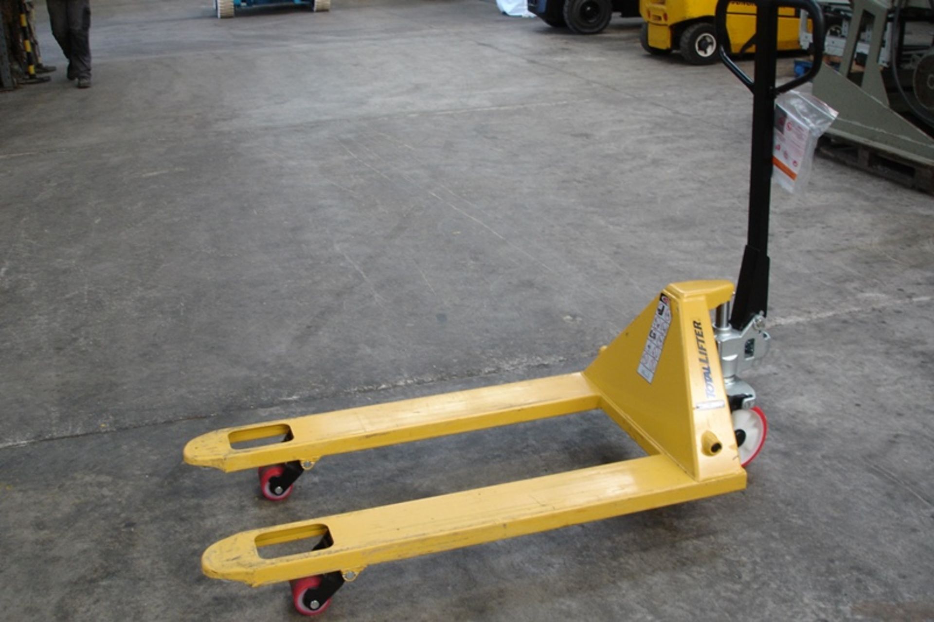 Total Lifter Pallet Mover (2015) - Image 3 of 3