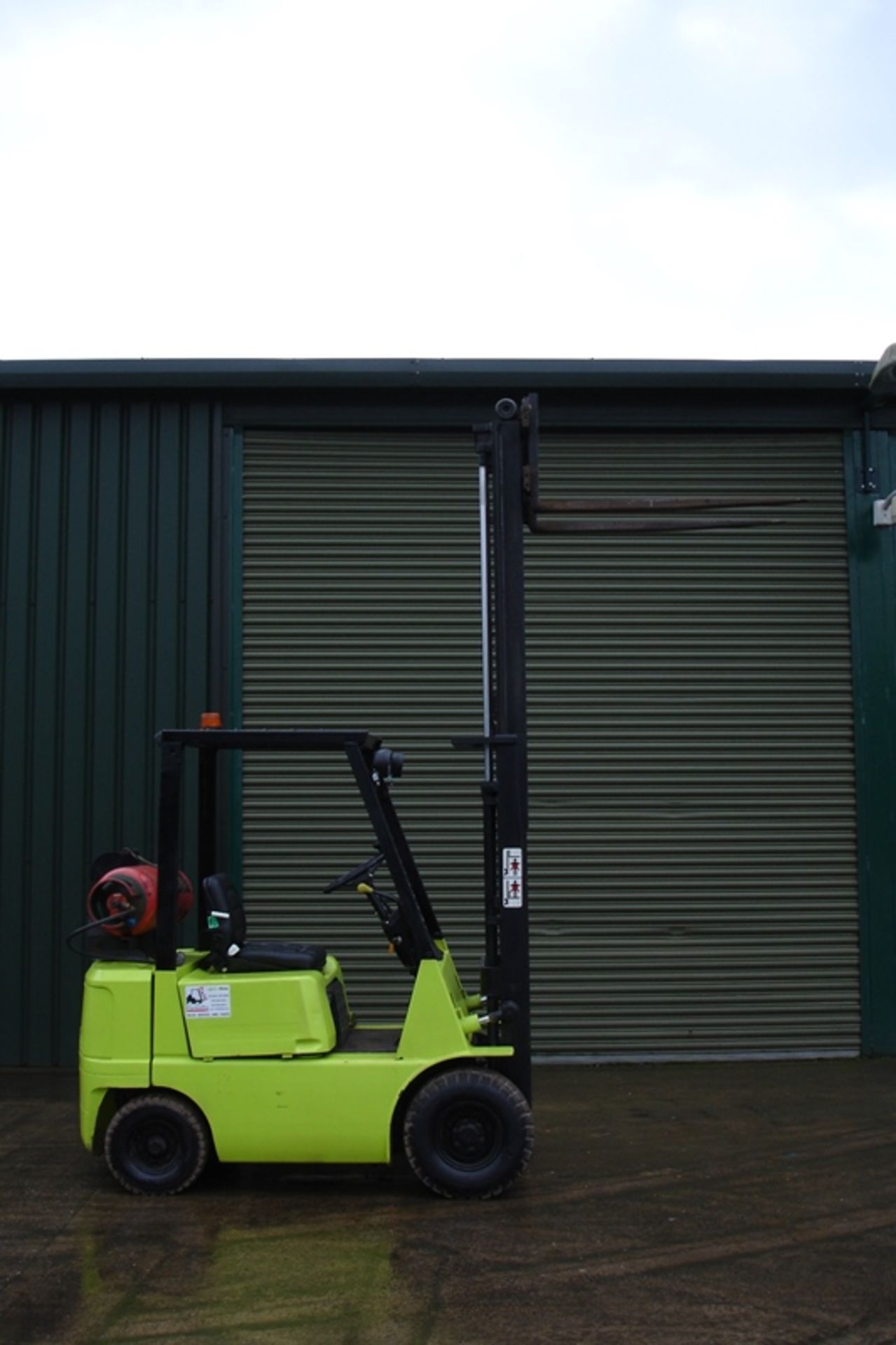 Mitsubishi 1.5 ton Forklift - Image 6 of 6