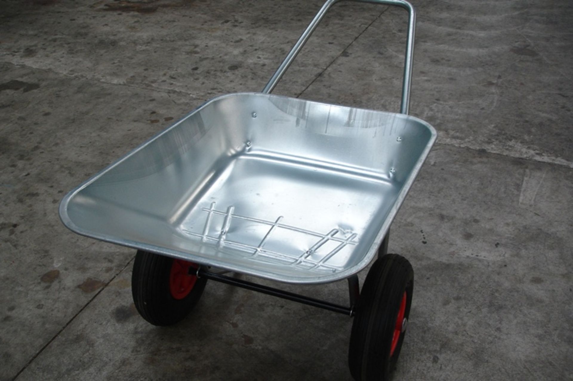 Unused Twin Wheeled Garden Wheelbarrow - Image 3 of 3