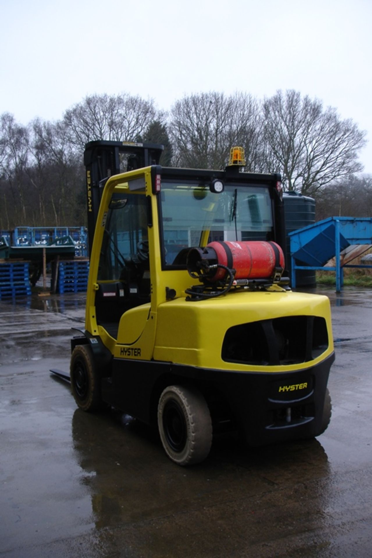 Hyster H4.0FT Forklift (2010) - Image 3 of 7