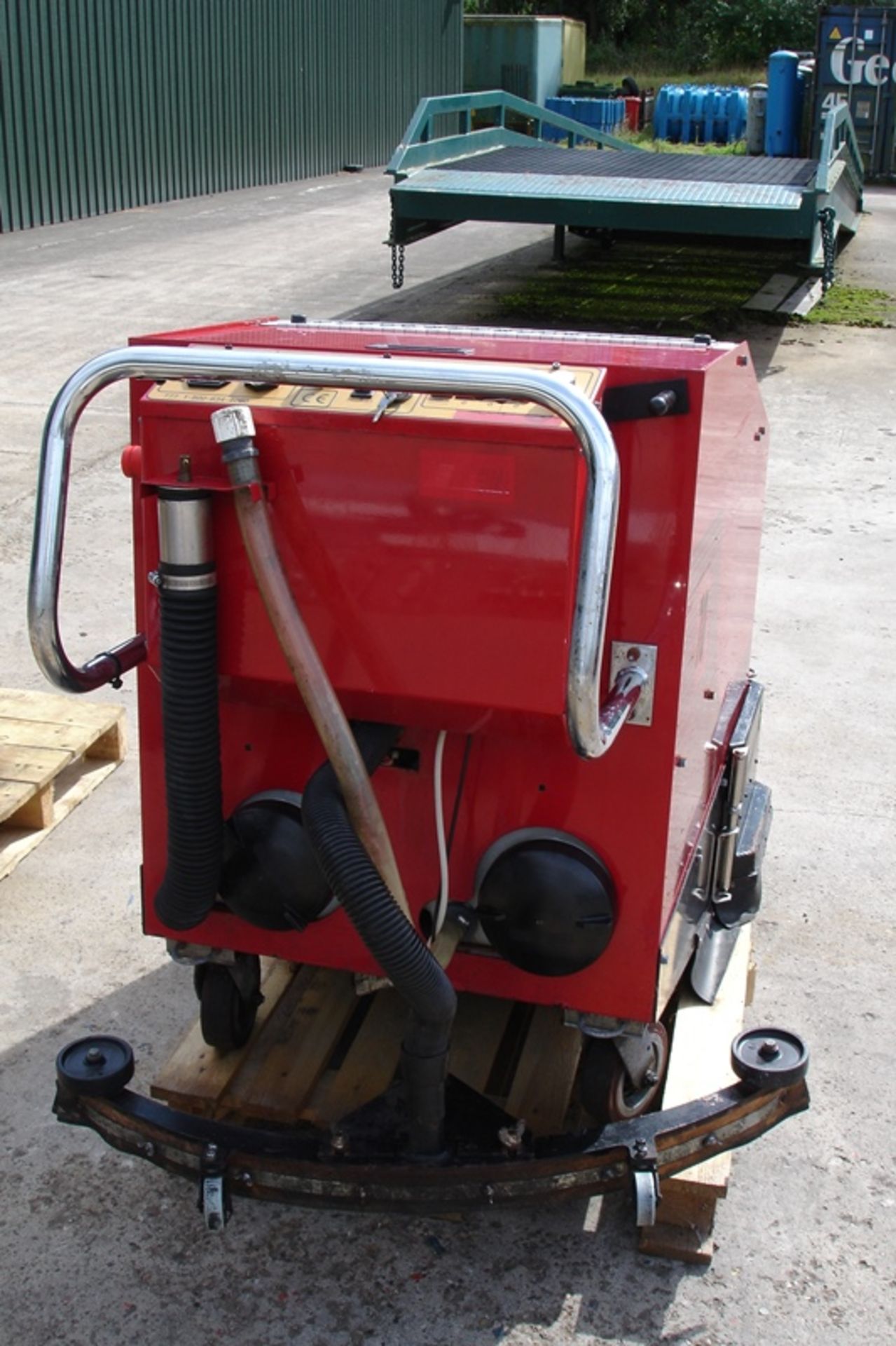 PCP 70 Electric Scrubber/sweeper - Image 2 of 6