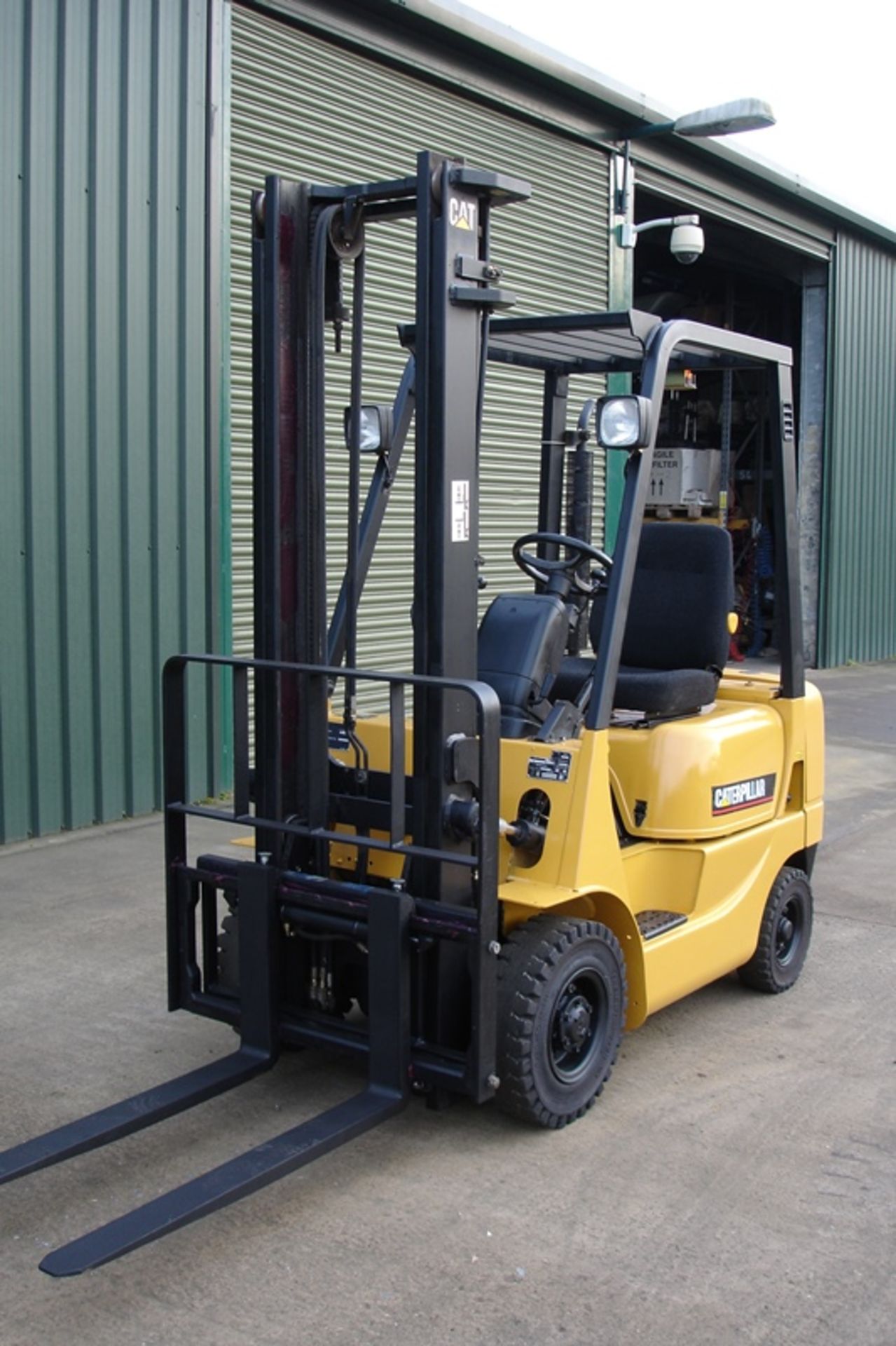 Caterpillar 1.5 ton Diesel Forklift - Image 5 of 7