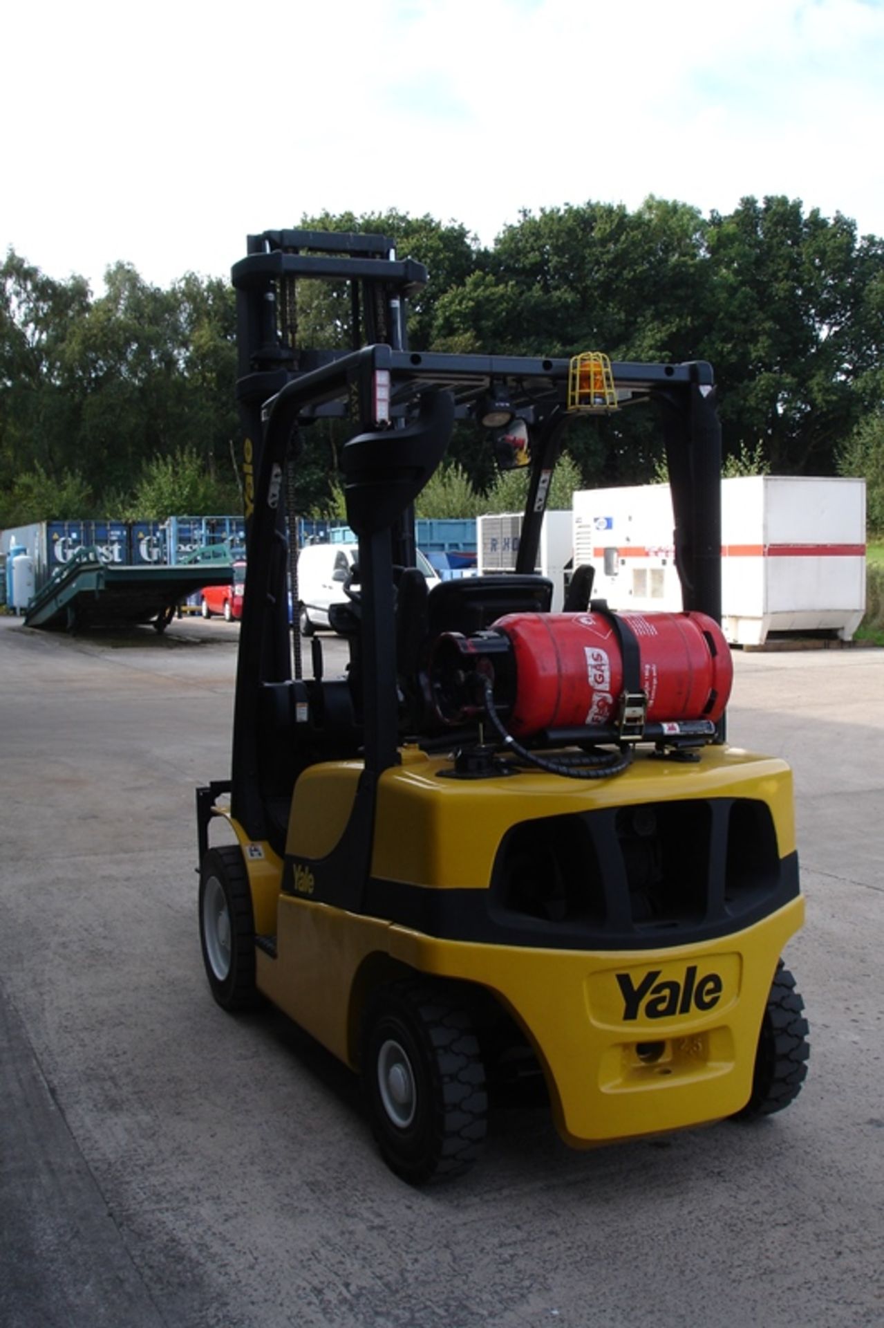 Yale GLP25VX Forklift (2010) - Image 3 of 7