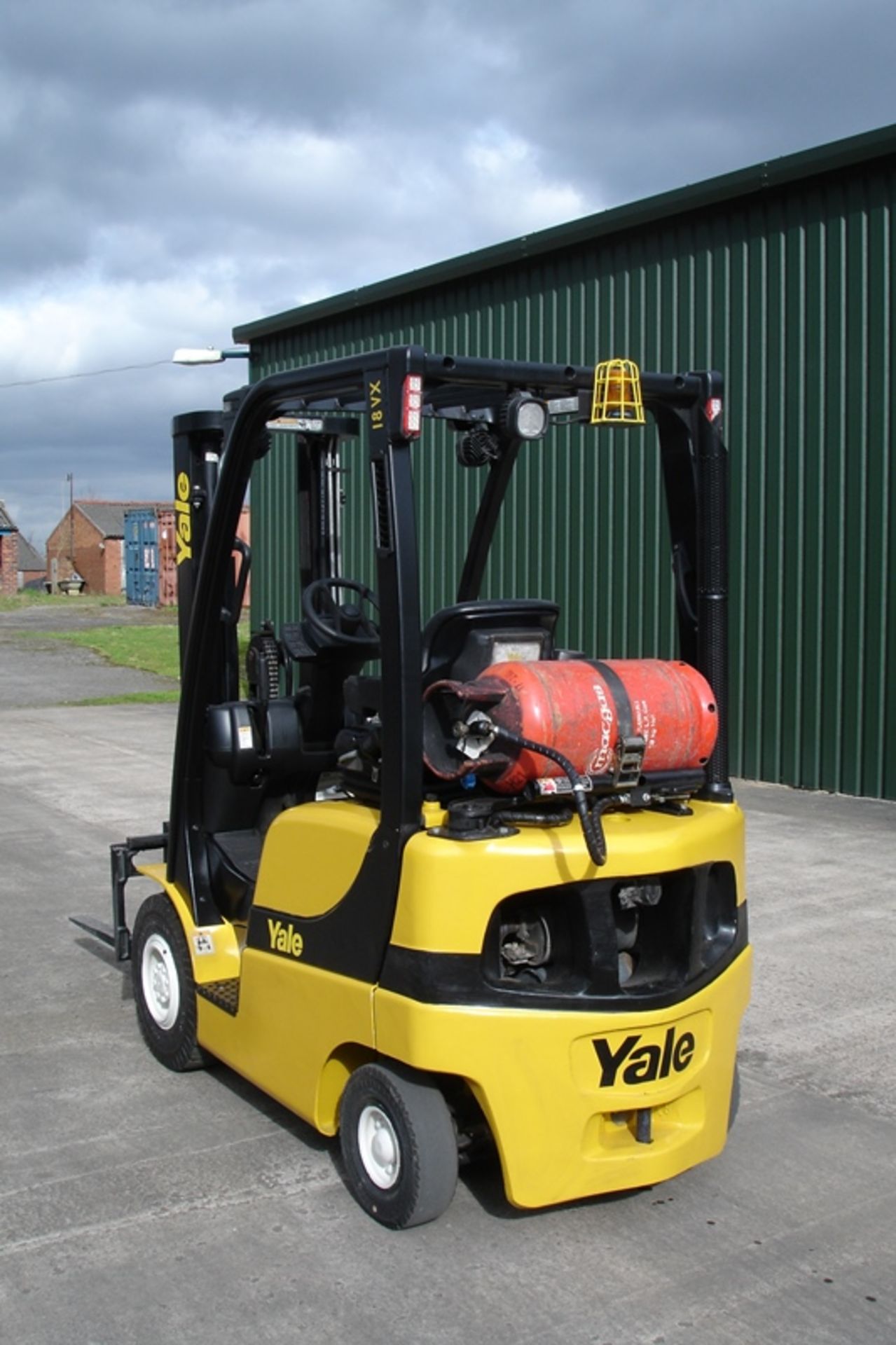 Yale GLP18VX Forklift (2011) - Image 2 of 7