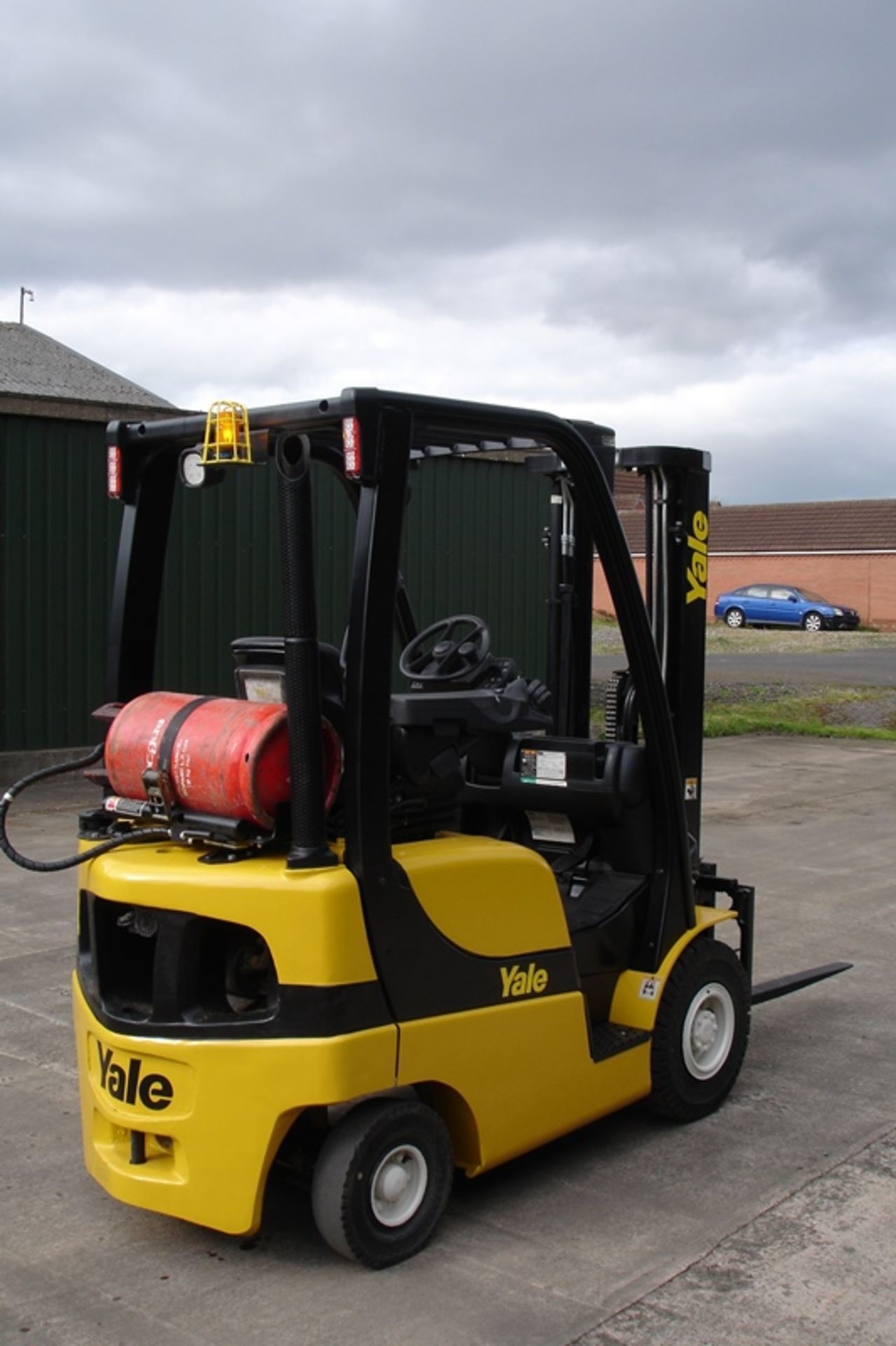 Yale GLP18VX Forklift (2011) - Image 3 of 7