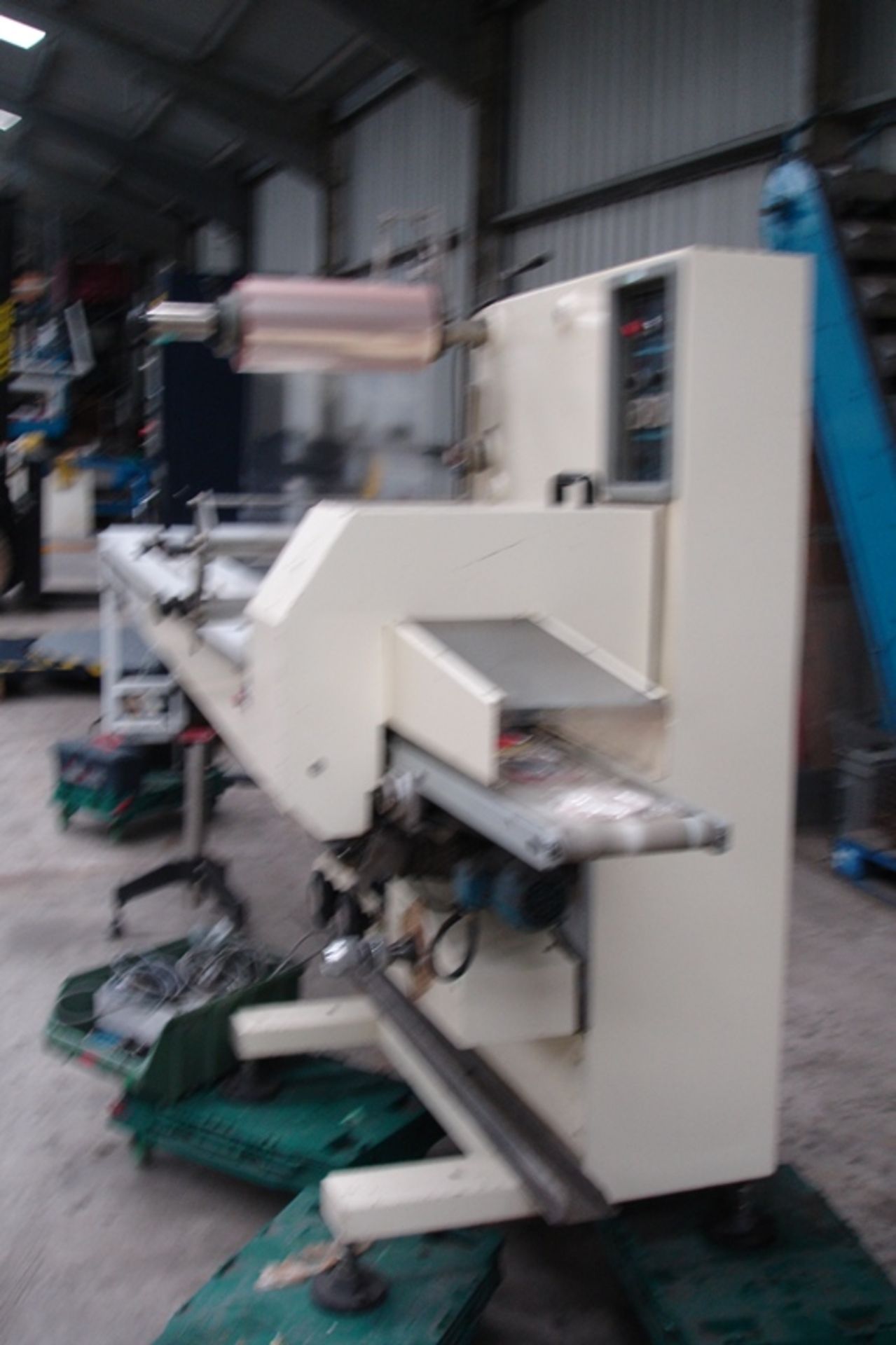 PFM Flow Wrapping machine (240v) - Image 3 of 7