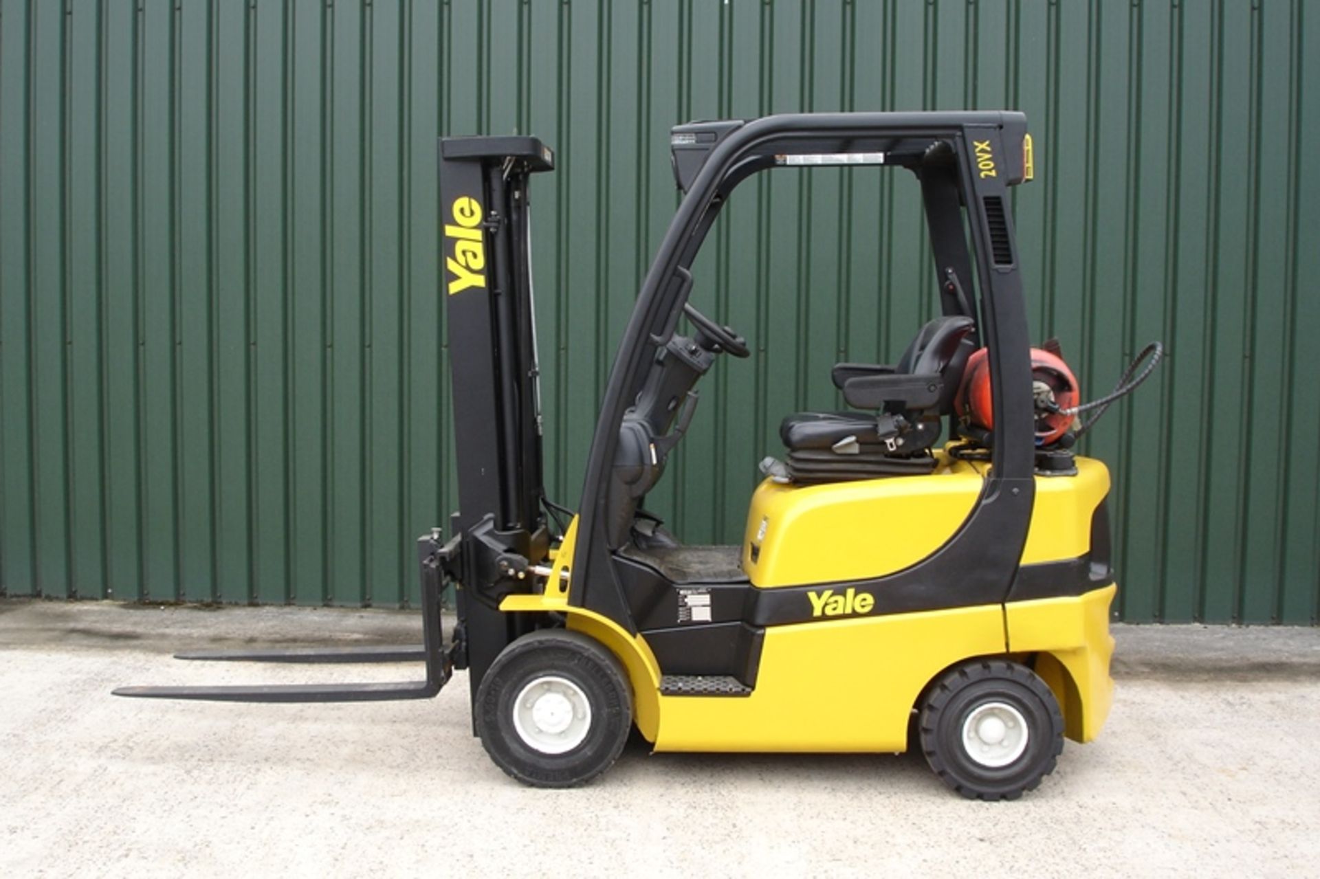 Yale 2 ton Forklift ( 2011 )