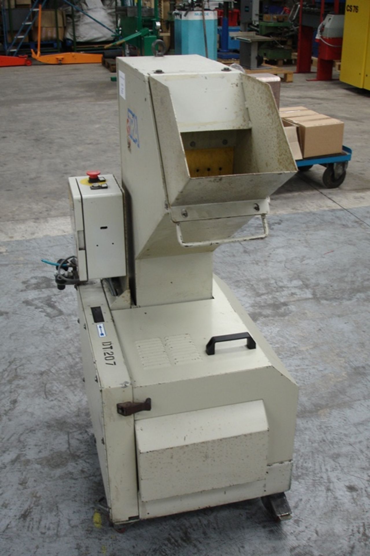 Tria Mobile Plastics Granulator - Image 3 of 3