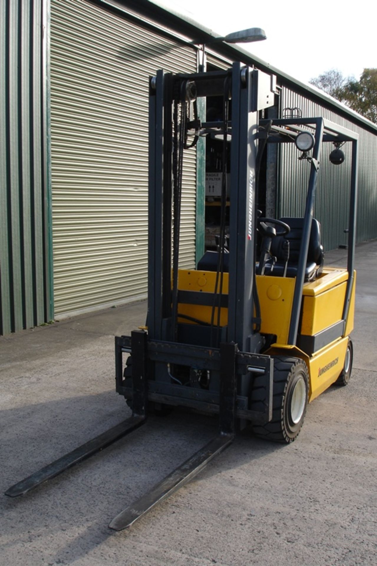 Jungheinrich 2.5 ton Forklift - Image 4 of 7