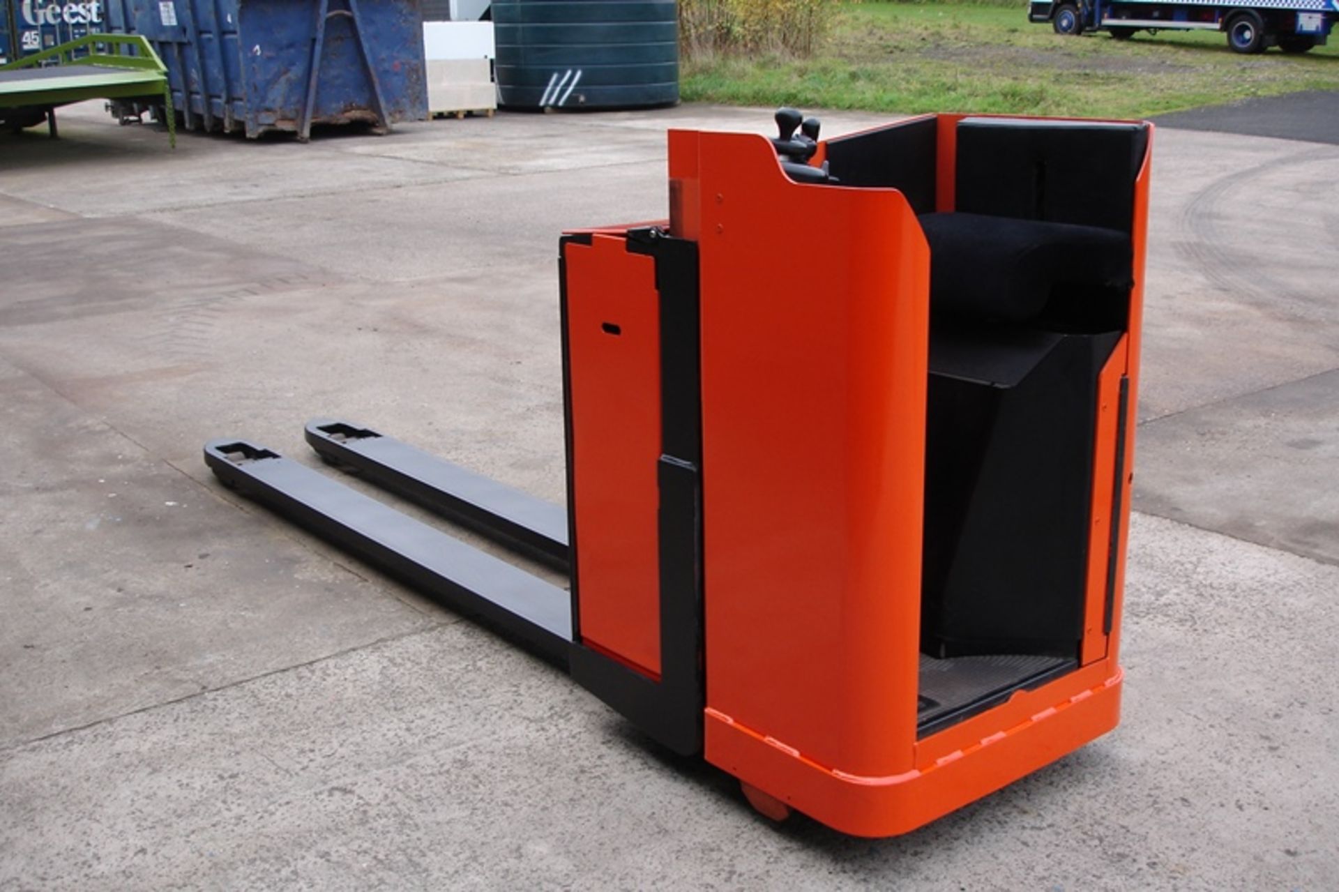 Toyota long forked Electric Ride on Pallet Mover