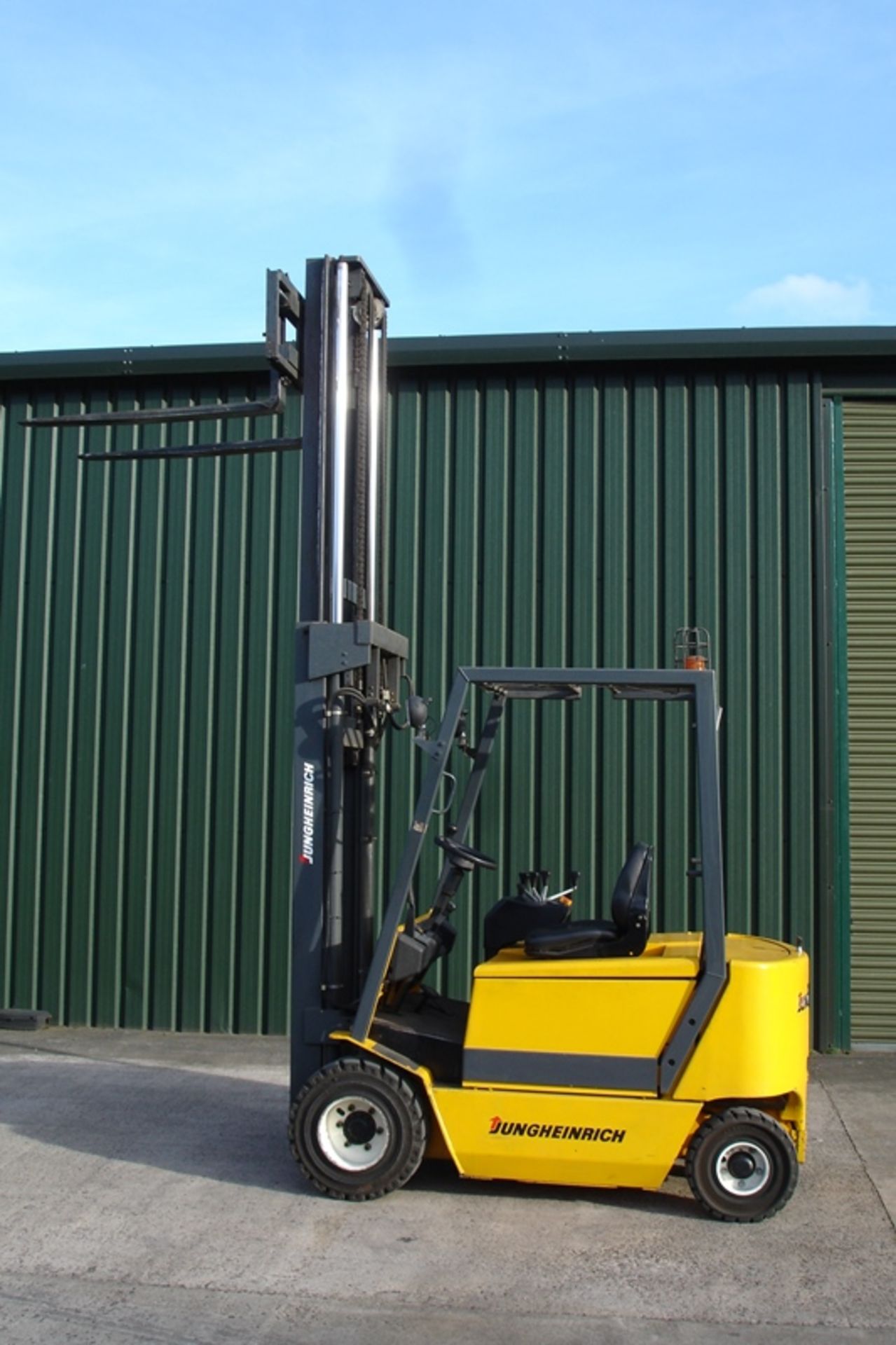 Jungheinrich 2.5 ton Forklift - Image 6 of 7