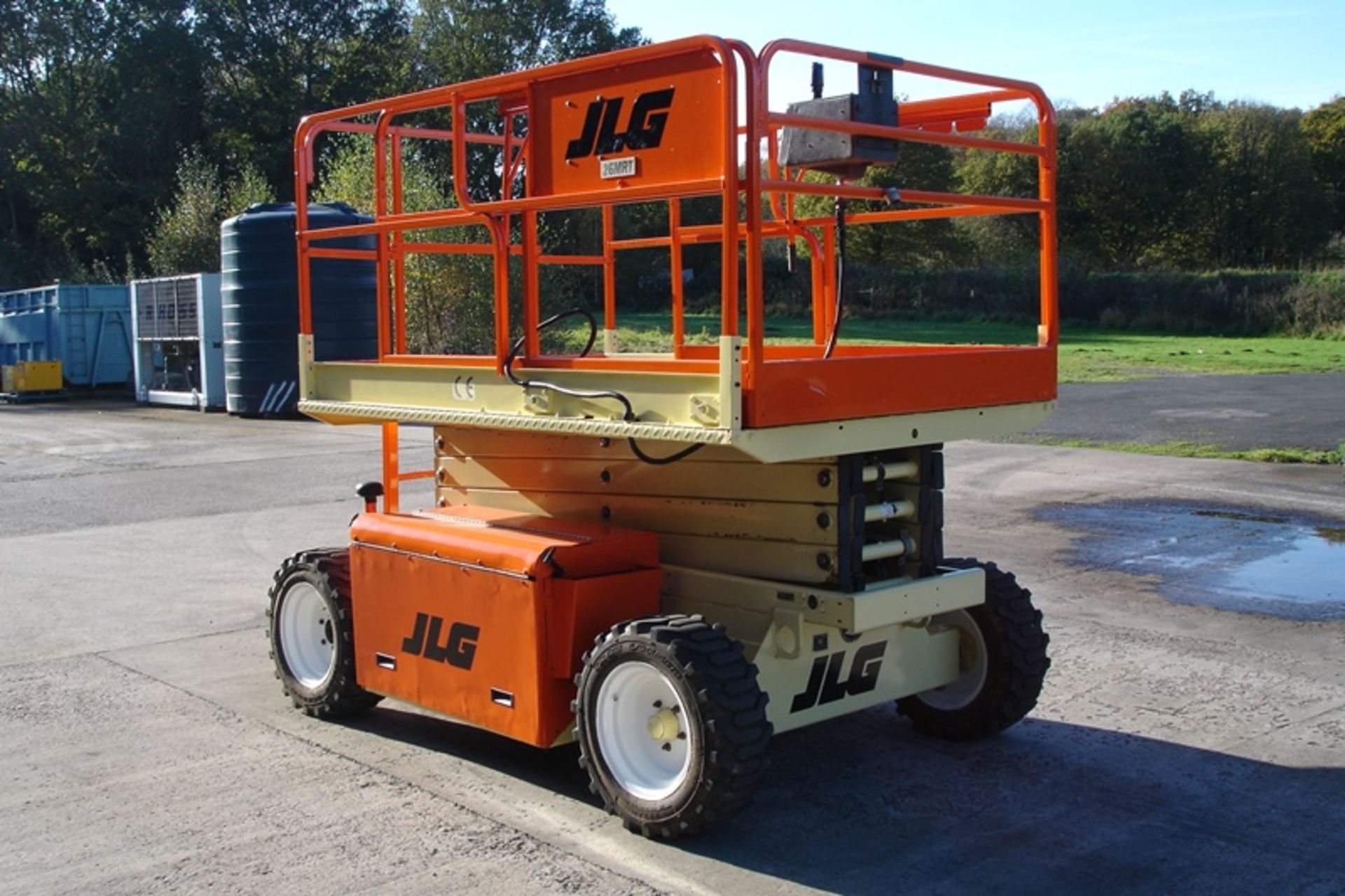 JLG Scissor Lift Rough terrain ( Diesel ) - Image 4 of 9