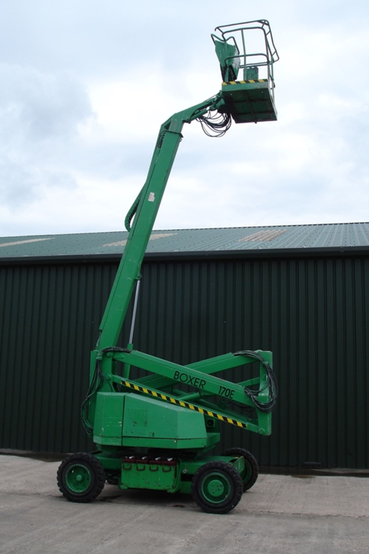 Boxer 170E Electric Cherry Picker - Image 5 of 9