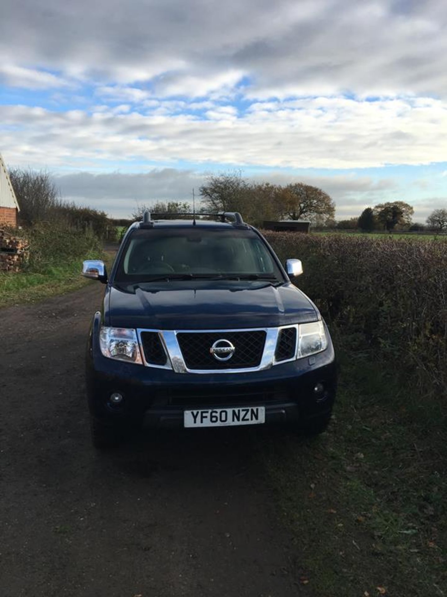 Nissan Navara Tekna - Image 5 of 11