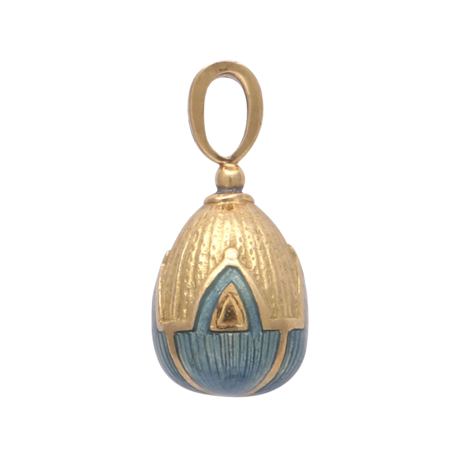 SARAH FABERGE - A contemporary enamelled egg pendant in 18ct yellow gold by Sarah Faberge,